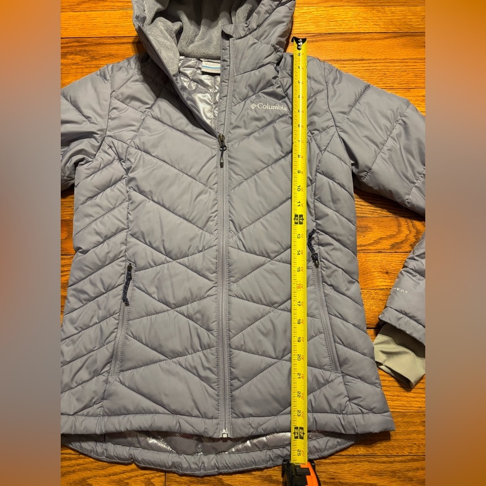 Columbia Women's Light Gray Ski Jacket - Picture 5 of 14
